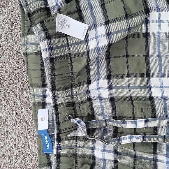 NWT Old navy men's flannel pajama bottoms - Picture 3 of 3